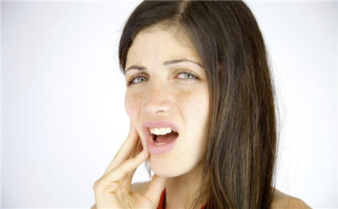 口腔溃疡 哪些偏方可治疗口腔溃疡 这些偏方有什么作用
