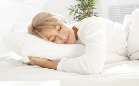 如何选择适合自己的枕头 怎么选择枕头 颈椎病患者如何选择枕头