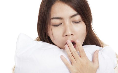 睡不好会有哪些危害 失眠的危害有哪些 怎么调理失眠