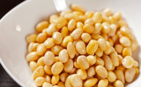 黄豆的营养价值 黄豆的保健功效 吃黄豆有什么好处