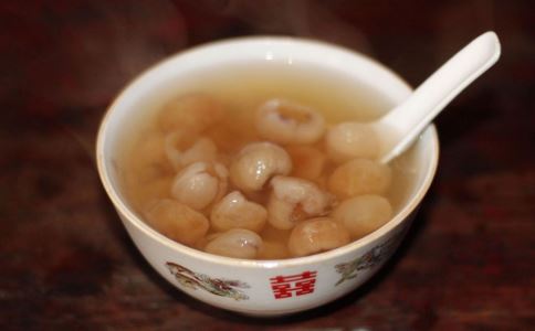 女人经期吃什么 经期饮食 经期养生药膳 经期补血药膳 经期调