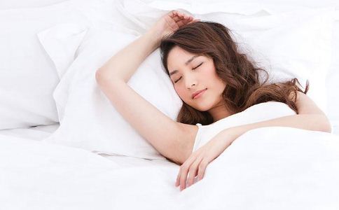 如何睡觉 错误的睡觉方法 健康的睡觉姿势