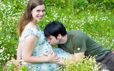 孕妇外出的注意 春季孕妇的注意 春季孕妇适合外出吗