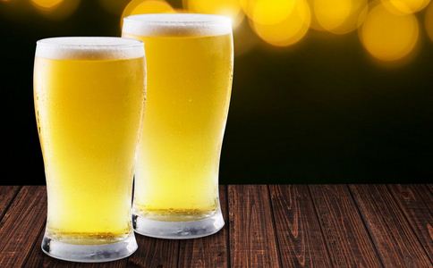 喝啤酒的注意 夏季怎么喝啤酒最好 喝啤酒的禁忌