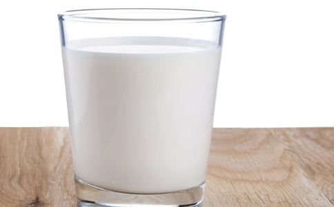 孕妇可以喝牛奶吗 孕妇喝牛奶的注意 哪些孕妇不能喝牛奶