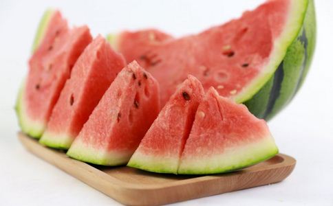 夏季吃水果的注意 哪些水果不能多吃 吃水果的禁忌