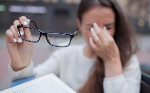 如何预防干眼症 怎样预防干眼症 预防干眼症的方法