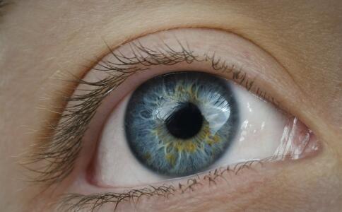 易患干眼症的人群 如何预防干眼症 干眼症的预防方法