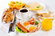 要吃得健康早餐又能减肥 这四种营养不可少